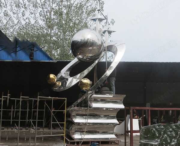 不銹鋼雕塑的應(yīng)用范圍都有哪些？